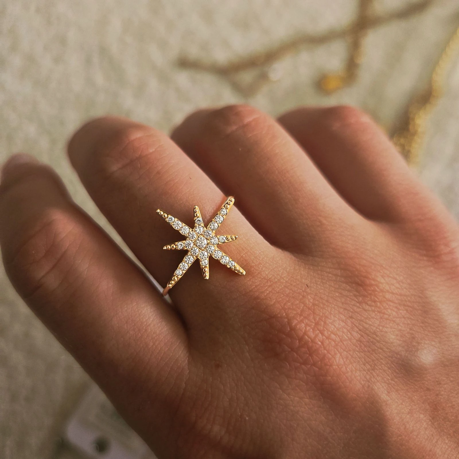 Bague Étoile Dorée Acier Inoxydable Ajustable, Bague Soleil Cristaux, Bague Femme Élégante, Bijou Minimaliste, Cadeau Femme